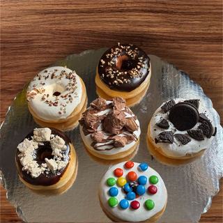 Variedad de donas gourmet artesanales, donas decoradas en San Pedro Garza García